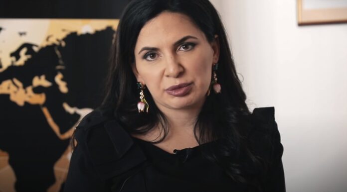 Ruja-Ignatova-OneCoin_id_5ac19931-3916-4fe3-bcc9-819598981e5c_size900.jpeg