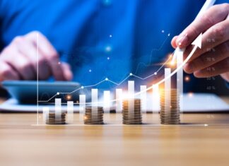 Metacade drops to $0.02225: Is this the right time to buy more MCADE tokens?