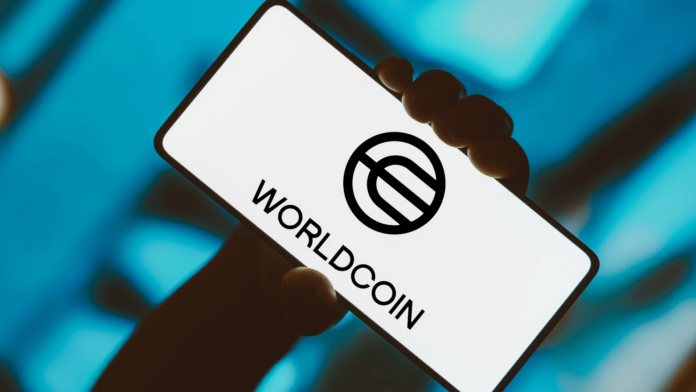 Worldcoin-1920-Shutterstock-2411808033-Quelle-rafapress-Shutterstock.png