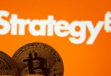 100x Reversal? Strategy May Have Bought 3,200 BTC After Bitcoin Sale, Standard Chartered Says