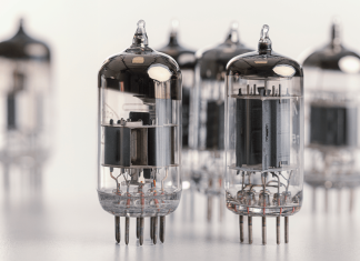 A 460-Vacuum-Tube Computer Shows What Modern Laptops Hide