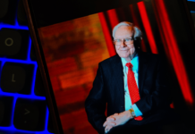 Warren Buffett’s Son Didn’t Know His Dad Was a Billionaire Until He Was in His 20s